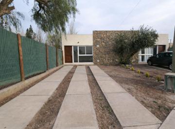 Casa · 74m² · 3 Ambientes · Venta Casa Estrenar 2 Habit. B° Privado Maipú