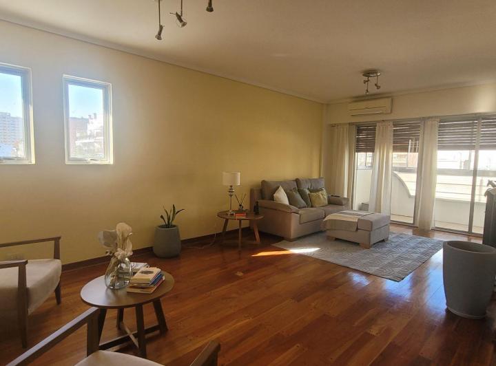 Departamento · 100m² · 4 Ambientes · 1 Cochera