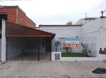 Casa de 3 ambientes, Avellaneda · Casa con Garage