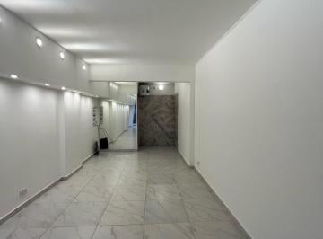 Local comercial · 32m² · Alquiler Local en Flores