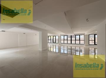 Oficina comercial · 157m² · 1 Ambiente · Oficina en Centro