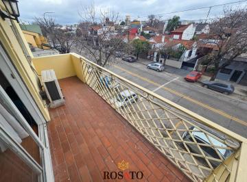 Departamento · 59m² · 3 Ambientes · Venta Departamento 3 Ambientes con Balcón, 2° Piso por Escalera en Villa Lugano - Apto Crédito