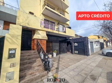 Departamento · 59m² · 3 Ambientes · Venta Departamento 3 Ambientes con Balcón, 2° Piso por Escalera en Villa Lugano - Apto Crédito