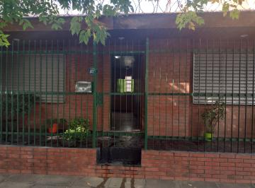 PH de 3 ambientes, Flores · Oportunidad - Dueño (Sesión de Derechos) Casa 3 Ambientes con Patio y Parrilla