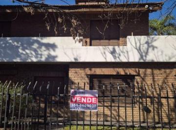 Casa de 6 ambientes, Córdoba · Oportunidad Venta Arguello Norte Casa 3 Dorm.!