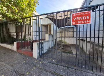 Casa de 4 ambientes, Córdoba · Casa a Reciclar Bº Bella Vista