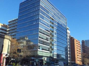 Oficina comercial · 135m² · 1 Ambiente · 1 Cochera · Libertador Plaza (Starbucks) - 135 m² con Cochera Al Frente Sobre Av Libertador con Balcon y 2 Banos