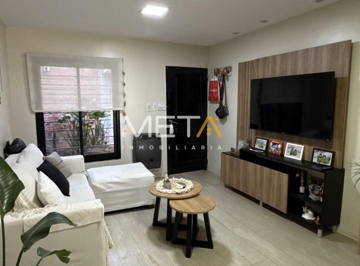 Casa · 280m² · 5 Ambientes · 2 Cocheras