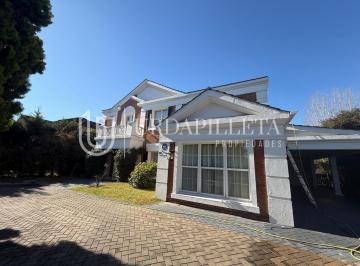 Casa · 270m² · 6 Ambientes · 5 Cocheras · Casa en Venta en La Lomada del Pilar