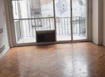 Departamento 80m² Venta Parque Rivadavia · Muy Lindo 4 Ambientes Al Contrafrente con Balcón