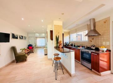 Casa · 160m² · 4 Ambientes · 2 Cocheras · Casa en Venta de 4 Ambientes en Barrio San Bernardo Lujan con Patio y Cochera