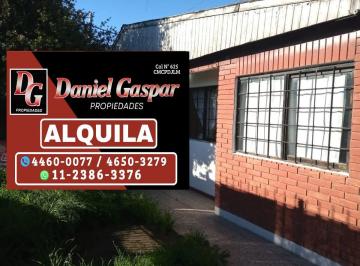 Casa de 3 ambientes, Morón · Alquiler - Casa 3 Ambientes con Jardin y Entrada de Auto
