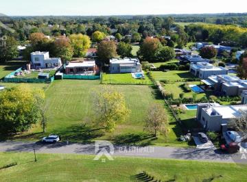 Terreno · 1010m² · Lote en Venta Anticipo y Cuotas Los Alcanfores 1000 m