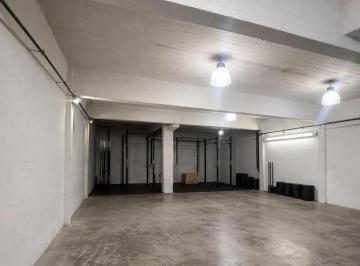 Bodega-Galpón · 170m² · Venta - Galpon con Monoambiente en Planta Alta | Villa Devoto / Monte Castro - Permuta