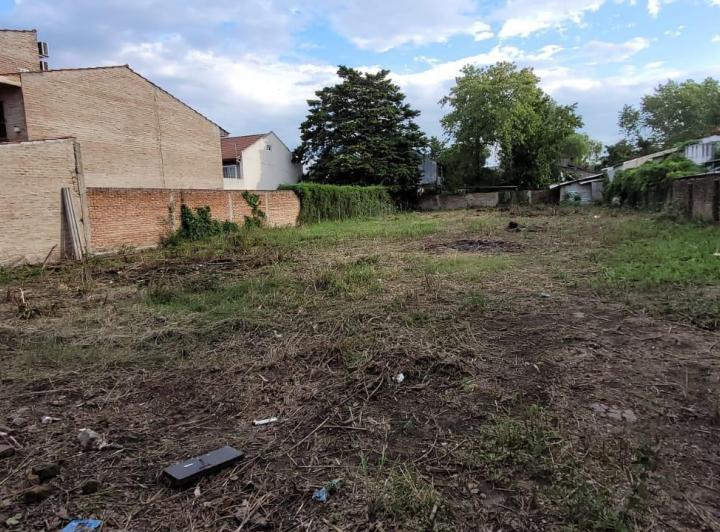 Terreno · 1150m²