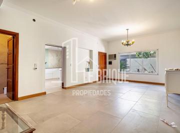 Casa · 188m² · 5 Ambientes · 1 Cochera · Casa en Lote Propio 5 Ambientes - Le Brique Propiedades