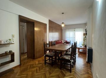 Departamento · 70m² · 4 Ambientes · 1 Cochera · Entre Rios Al 200 - Dos Dorm. - con Cochera