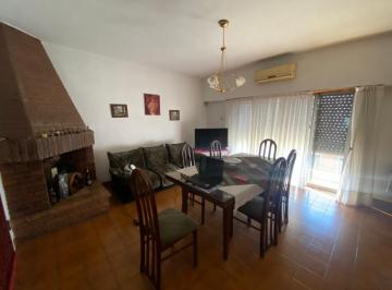 PH · 60m² · 3 Ambientes · PH Wilde Centro Venta 3 Ambientes Patio Terraza Primer Piso Escalera