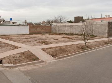 Terreno · 228m² · Lote Esquina en Venta Barrio Natania 47 Maipú