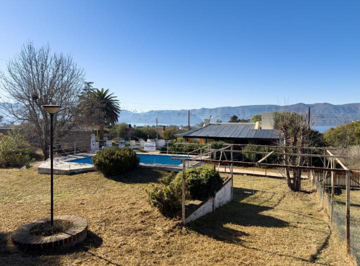 Casa · 120m² · 6 Ambientes · 2 Cocheras