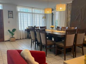 Casa de 1 ambiente, Ciudad de Mendoza · Rem Propiedades Vende Casa en Sexta Seccion, Ciudad, Mendoza.