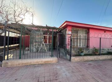 Casa de 5 ambientes, Godoy Cruz · Alquiler - Casa (Tres Dorm. y Tres Cocheras) - Godoy Cruz