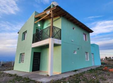 Casa de 5 ambientes, Puerto Madryn · Casa en Barrio La Alhambra - Impecable - Se Acepta Permuta por Propiedad en Trelew o Playa Union