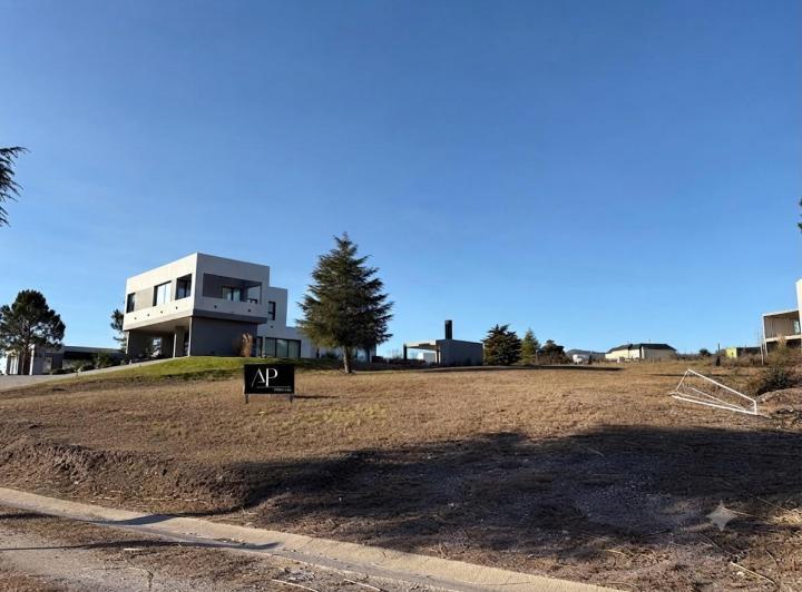 Terreno · 1320m²