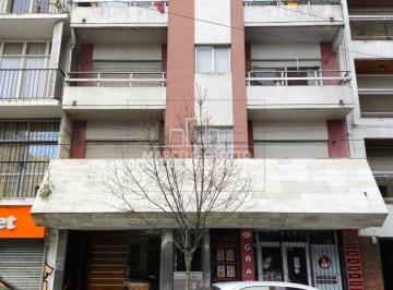 Departamento · 32m² · 2 Ambientes · Alquiler Departamento 2 Ambientes con Balcon a La Calle Barrio Terminal Vieja
