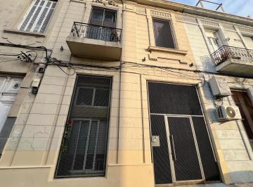 Departamento · 34m² · 2 Ambientes · Venta de Apartamento con Renta en Palermo, Montevideo