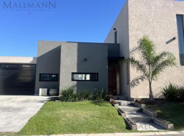 Casa · 120m² · 4 Ambientes · 4 Cocheras · Venta Casa 4 Amb Escritura en Spring Park, Panamericana Km53.5