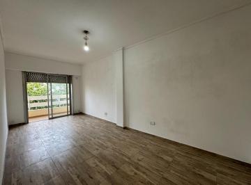 Departamento · 50m² · 2 Ambientes · Departamento 2 Amb con Balcon, Banfield Centro