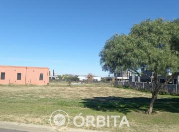 Terreno · 840m² · Lote en Venta en San Sebastian, Interno
