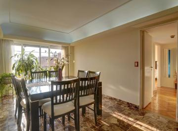 Departamento · 103m² · 4 Ambientes · 1 Cochera · Departamento de 4 Amb con Dependencia y Cochera Venta
