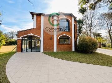Casa · 177m² · 5 Ambientes · Casa en Venta Barrio Cerrado Campos de Álvarez Oportunidad
