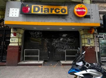 Local comercial , Recoleta · Excelente Local Comercial. Alquiler