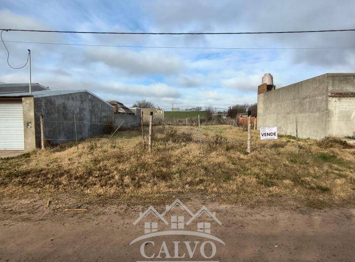 Terreno · 300m²