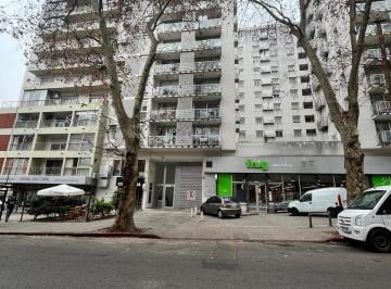 Departamento · 38m² · 2 Ambientes · 1 Cochera · Apartamento en Alquiler en Cordón, Montevideo de 1 Dormitorio con Garaje