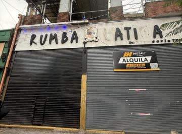 Local comercial · 1000m² · 3 Ambientes · Imponente Local Sobre Av Rivadavia
