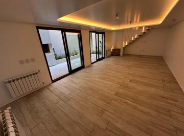 Casa · 114m² · Casa - Centro
