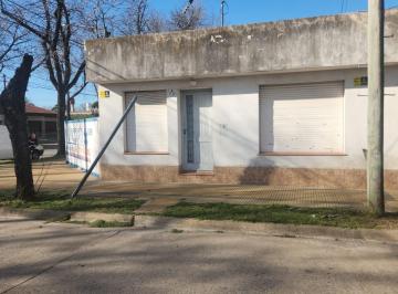 Casa · 60m² · 1 Dormitorio · 1 Cochera · Casa en Venta Oportunidad!