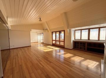 Departamento · 250m² · 7 Ambientes · 1 Cochera · Duplex de Categoria con Vista Al Rio en Alquiler