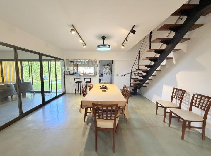 Casa · 125m² · 2 Dormitorios · 2 Cocheras