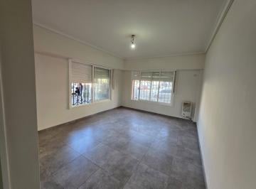 Departamento · 54m² · 2 Ambientes · 1 Cochera · Departamento en Banfield Oeste