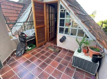 Departamento · 46m² · 1 Ambiente · Loft Alquiler 2do Piso Señorial Casa Inglesa Patio Parrilla