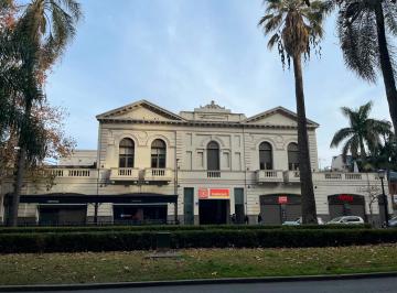 Local comercial , Rosario · Local Premium Sobre Boulevard Oroño