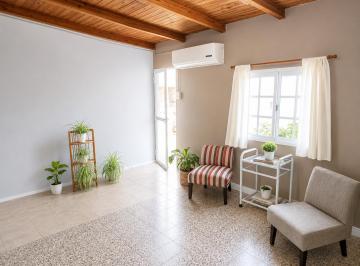 PH de 2 ambientes, Avellaneda · PH 2 Ambientes Amplios con Patio, Parque y Quincho. Apto a Crédito