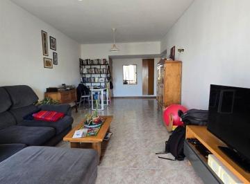 Departamento · 74m² · 3 Ambientes · Venta Depto 3 Ambientes Semipiso Flores
