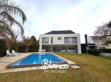 Casa · 340m² · 6 Ambientes · 1 Cochera · Casa en Venta en Septiembre, Escobar, G. B. a. Zona Norte