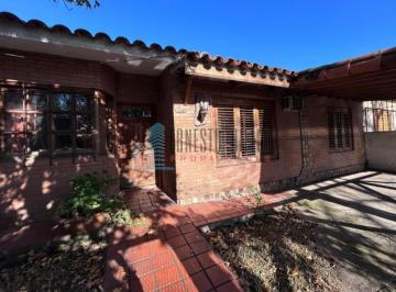 Casa · 110m² · 4 Ambientes · 1 Cochera · A. Venta Casa 4 Ambientes en Berazategui - Nuevo Valor!